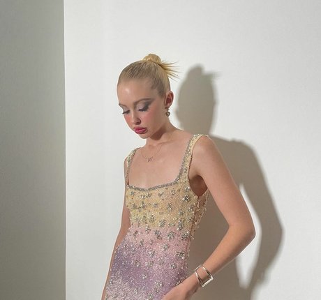 Chloe cherry 美しいスター 写真