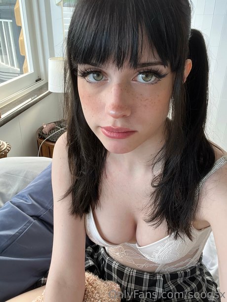 アジアンベイビーOnlyFans HD ギャラリー