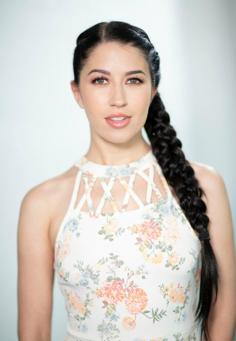 そばかすOnlyFans 可愛い ギャラリー