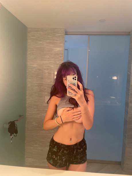 トゥワークオンリーファン アートポルノ ギャラリー