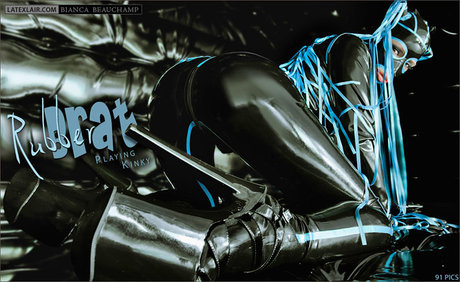 大きな黒い猫OnlyFans ホットヌード 画像