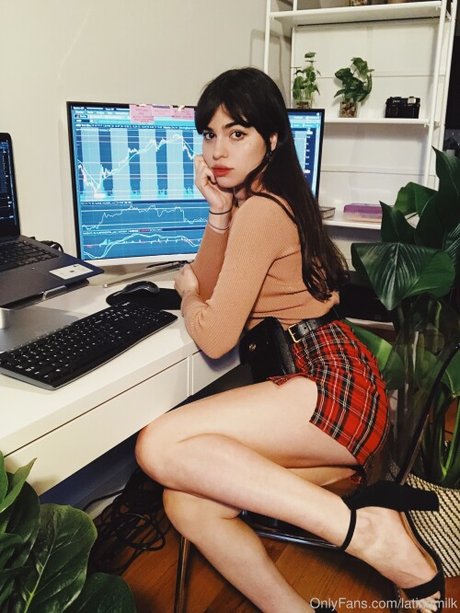 ホットな裸のOnlyFans アートxxx 画像