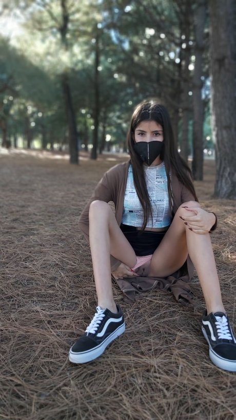 姉妹OnlyFans セクシー 画像