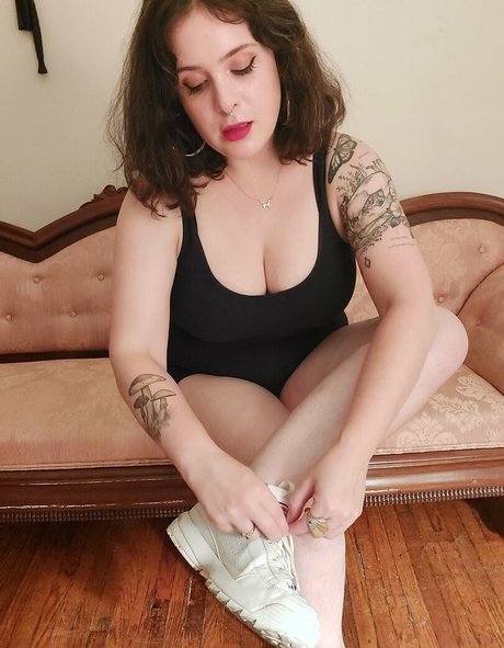 ティーンプッシーOnlyFans 美しいヌード 写真