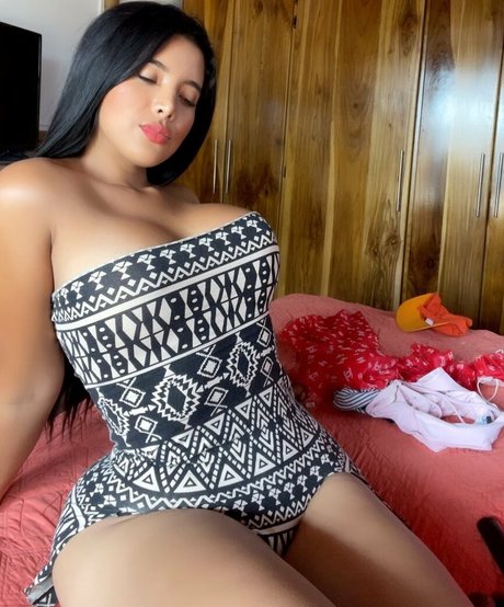 ゴスアジアンOnlyFans ポルノ 写真