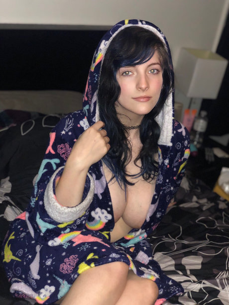 ゴスアジアンOnlyFans アートポルノ 画像