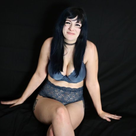 アジアンジム OnlyFans ホット裸 ギャラリー