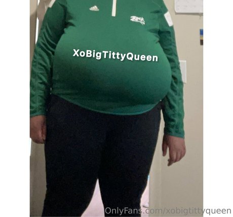 XoBigTittyQueen トップスター ギャラリー