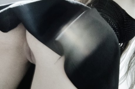 Peusche ヌードモデル 画像