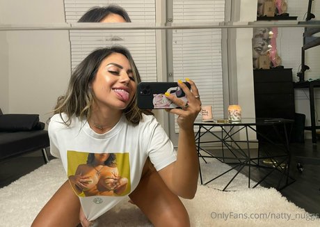 natty nuggs top profile image