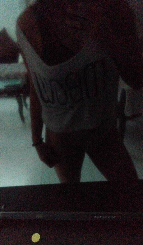 Yuwummie ホットなポルノスター 写真