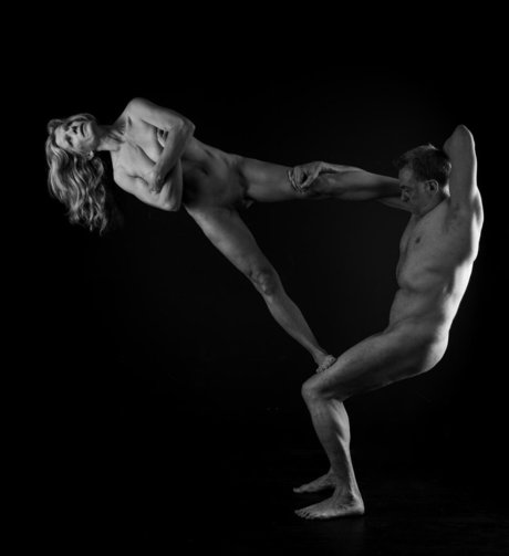 Helen saunders ポルノスター 裸 写真