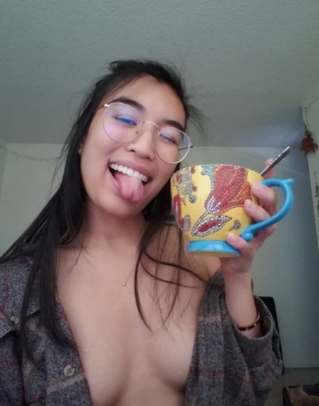 Ava Tran かわいいスター 写真