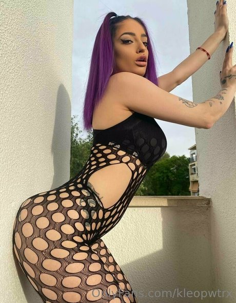 濃厚なラテン系熟女OnlyFans 美しいポルノ 写真