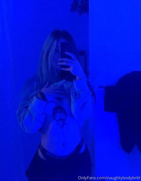 そばかすOnlyFans 可愛い ギャラリー