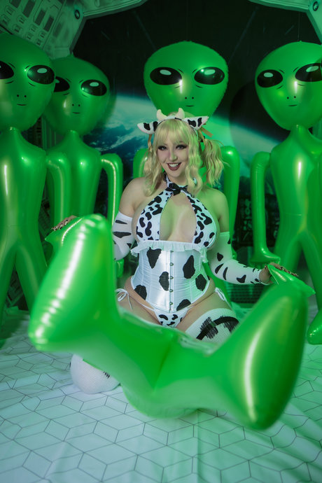 曲線美の赤毛OnlyFans ホットセックス 画像