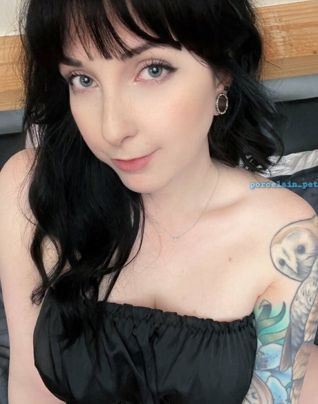 IvyLaura ポルノスター ホット アーカイブ