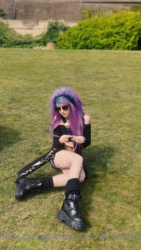 Alessa Savage かわいいスター 画像