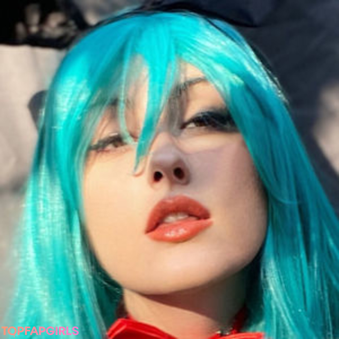 Antonsugarh スター ヌード 写真