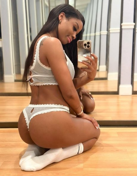 Jasmine hayes 独占ポルノスター 画像