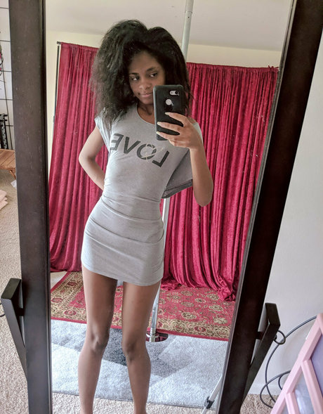 マッサージ動画 OnlyFans ホット 画像