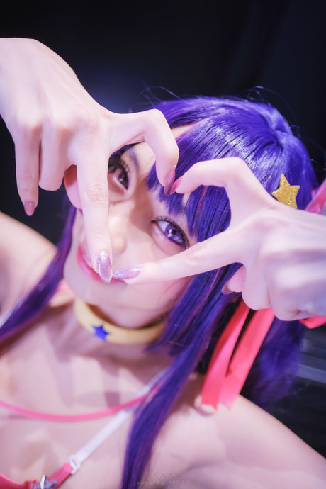 大学のOnlyFans アートヌード ギャラリー