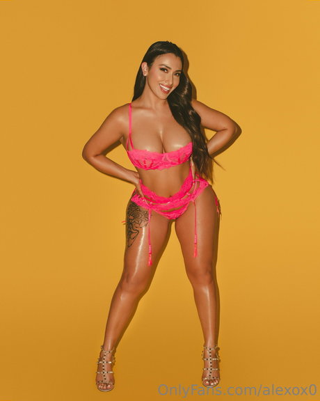 Alexox0 ヌードモデル 写真