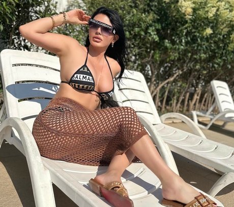 Ebru Polat ポルノスター ホット ギャラリー