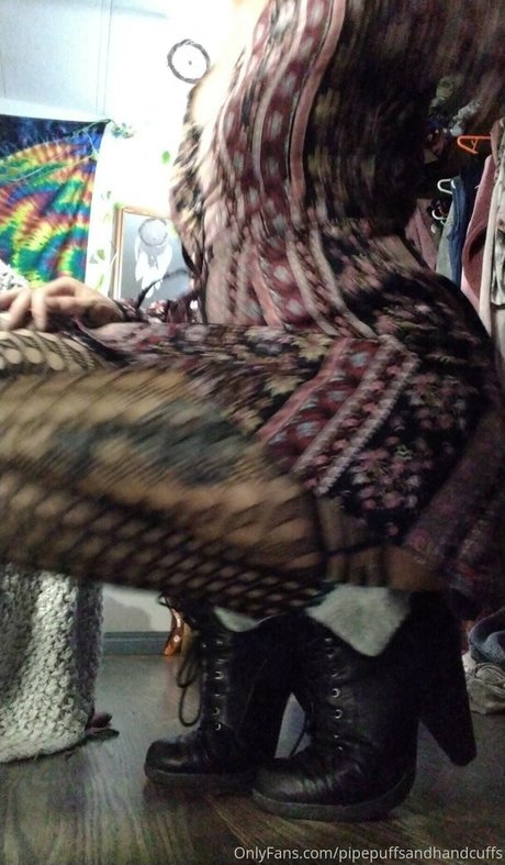 pipepuffsandhandcuffs モデル ギャラリー