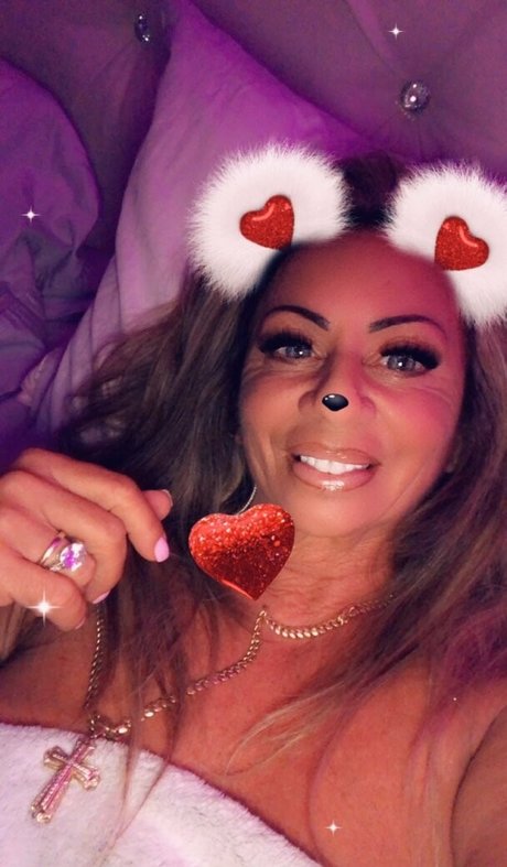 変態エボニーOnlyFans 可愛い 写真