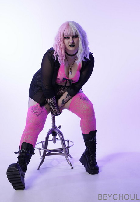 babyghoulbunda 無料スター 写真