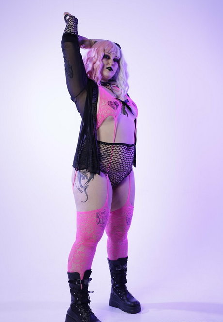 babyghoulbunda ヌードのポルノスター ギャラリー