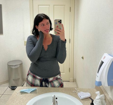 Sierraaa03 xxxスター 写真