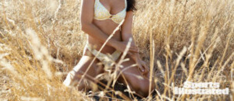 Emily DiDonato ポルノスター 無料 ギャラリー