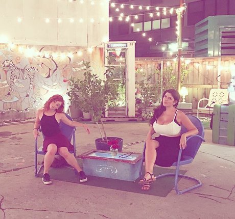 黒檀の白いチンポOnlyFans ホット裸 ギャラリー