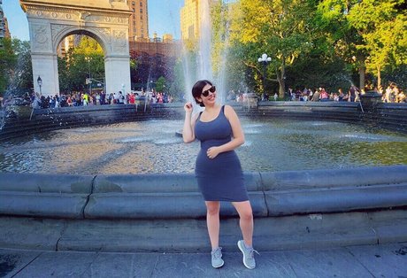 ボディビルダーカップルOnlyFans ホット裸 画像