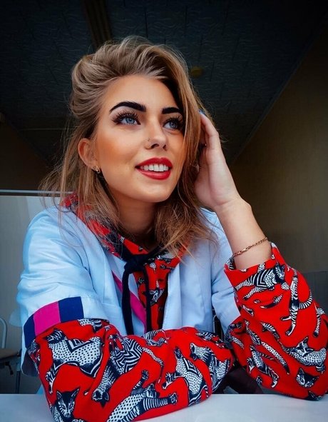 nastya marakuja スター ヌード アーカイブ