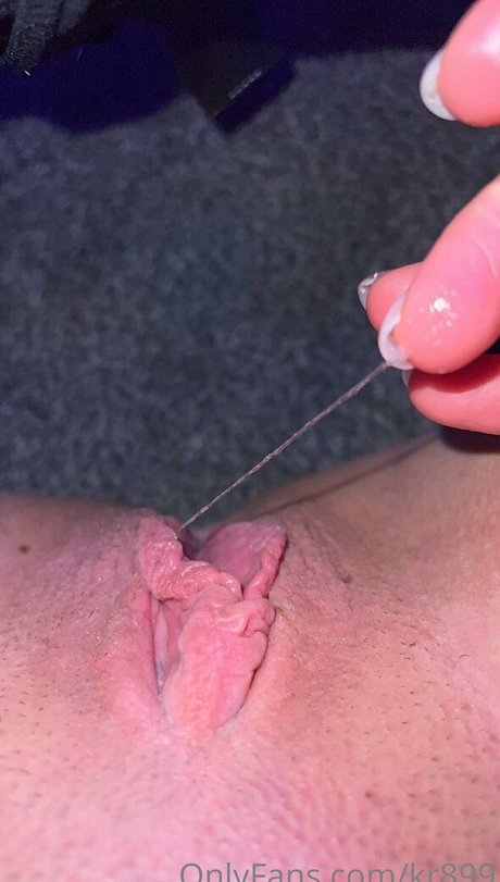 Katy Robertson HDモデル アーカイブ