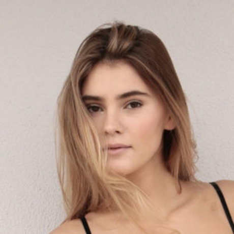 Stefanie Giesinger ヌードスター アーカイブ