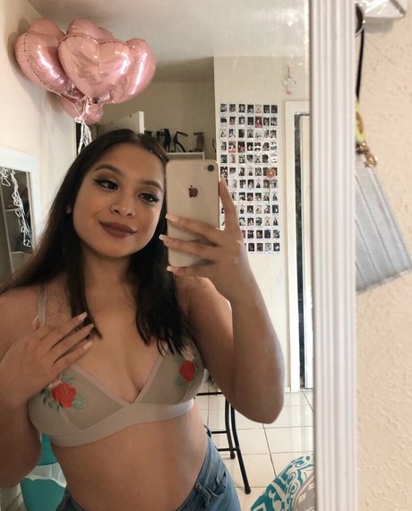 Jessica Huynh 素敵なモデル ギャラリー