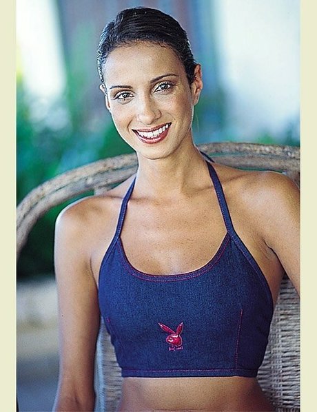 Dora Pohanyar スター ヌード 写真