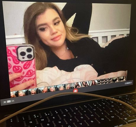 Molly Georgia Leach ポルノスター 裸 写真