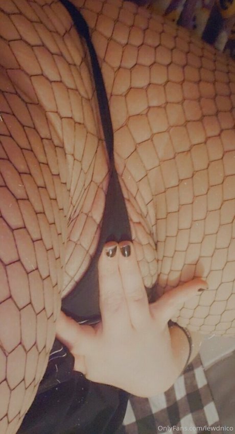 フィンドムオンリーファンズ セクシーヌード ギャラリー