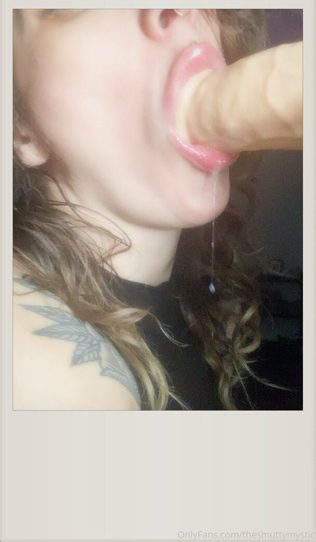 thesmuttymystic xxxスター 写真