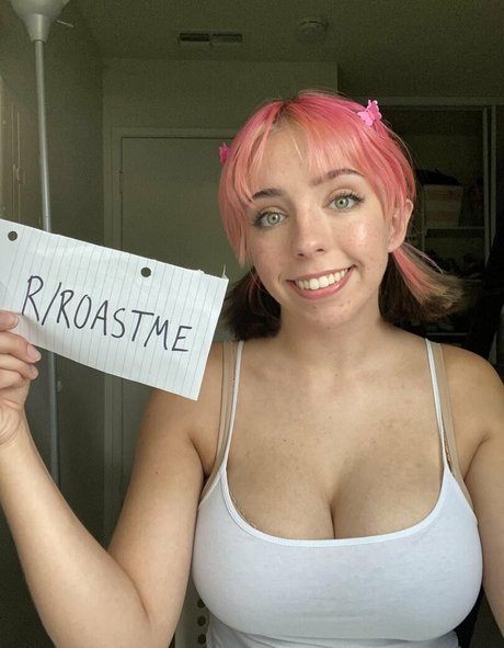 ニューハーフ巨乳OnlyFans 可愛い 写真