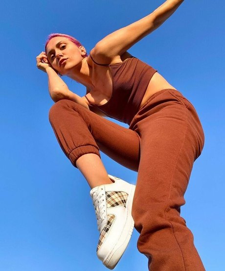 Alyson Stoner 限定モデル 画像