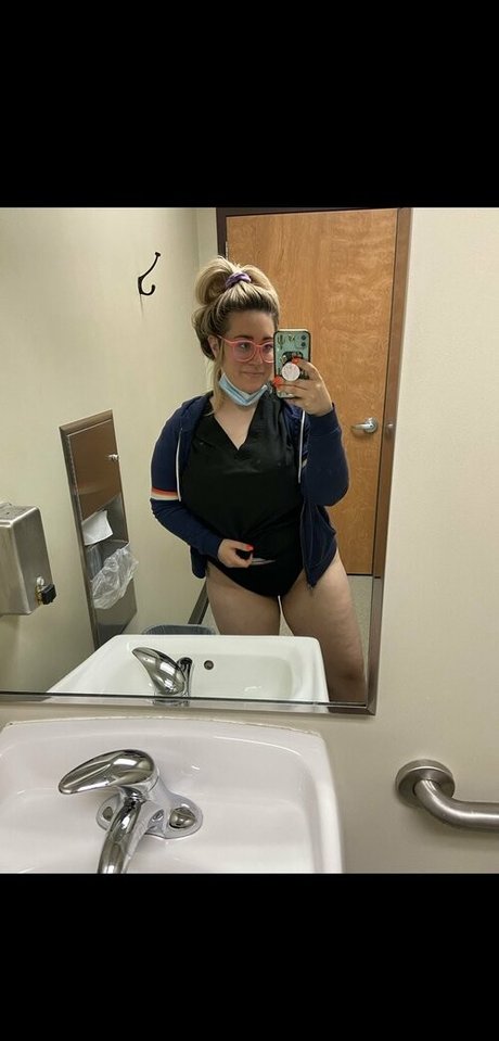 lavendercrystalmoon アダルト女優 画像