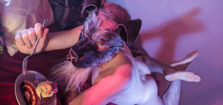 ティーングラスオンリーファン ポルノ 画像