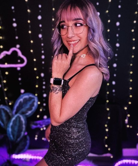 Maya ASMR xxxモデル 画像