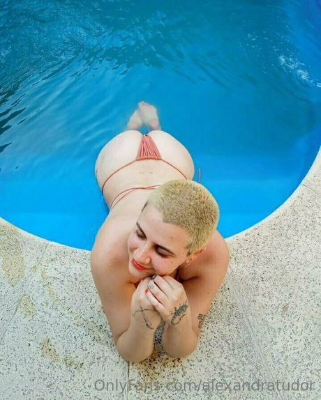 alexandratudor 限定スター 写真